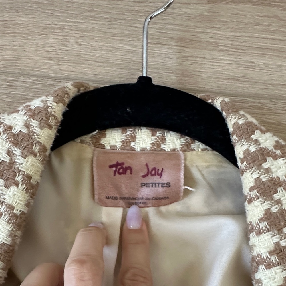 TanJay Tan and Cream Blazer Jacket - Picture 2 of 9